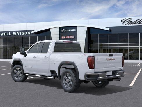 New 2026 GMC Sierra 2500 SLE image 3