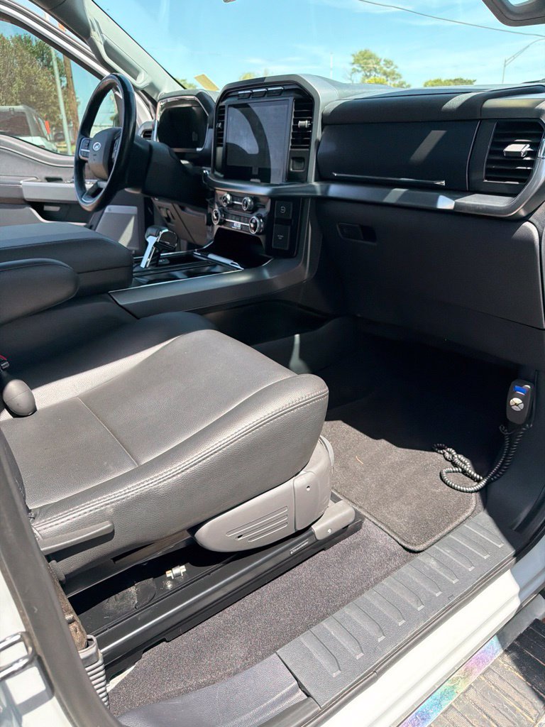 Used 2023 Ford F150 Lariat w/ Bed Utility Package AWD/4WD image 28