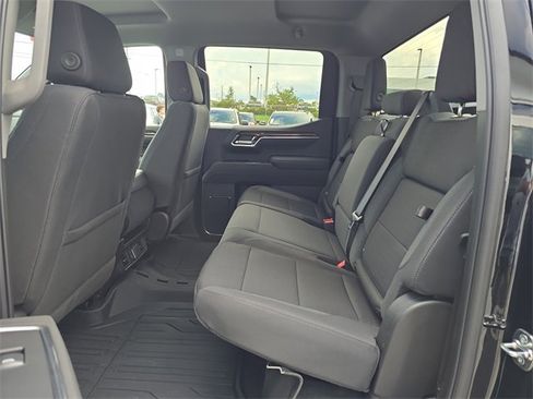 New 2026 GMC Sierra 1500 Elevation w/ LPO, Elevation Black Package image 16