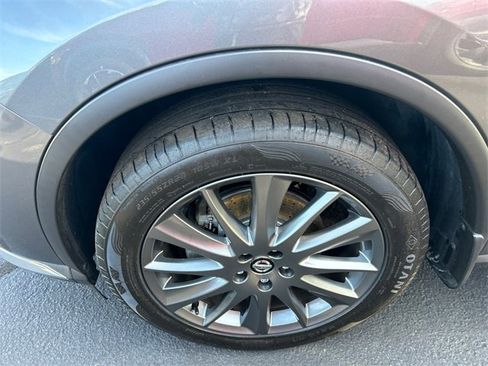 Certified 2021 Nissan Murano SV w/ SV Special Edition Package image 8