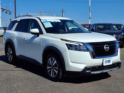 Used 2024 Nissan Pathfinder SL
