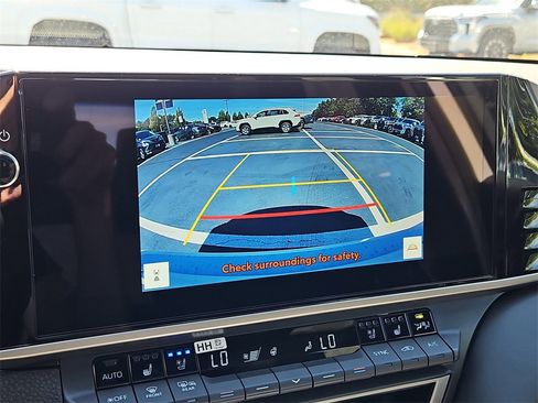 New 2026 Toyota Camry Hybrid image 10