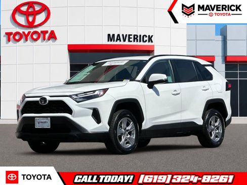 Used 2024 Toyota RAV4 XLE AWD/4WD image 1