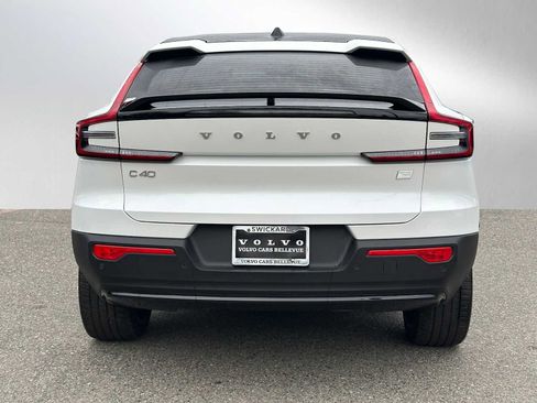 Certified 2023 Volvo C40 P8 Recharge Ultimate image 4