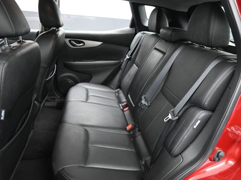 Used 2020 Nissan Rogue Sport SL w/ Premium Package image 12