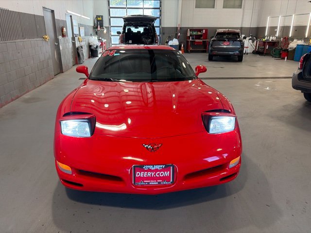 Used 2004 Chevrolet Corvette Coupe RWD image 10