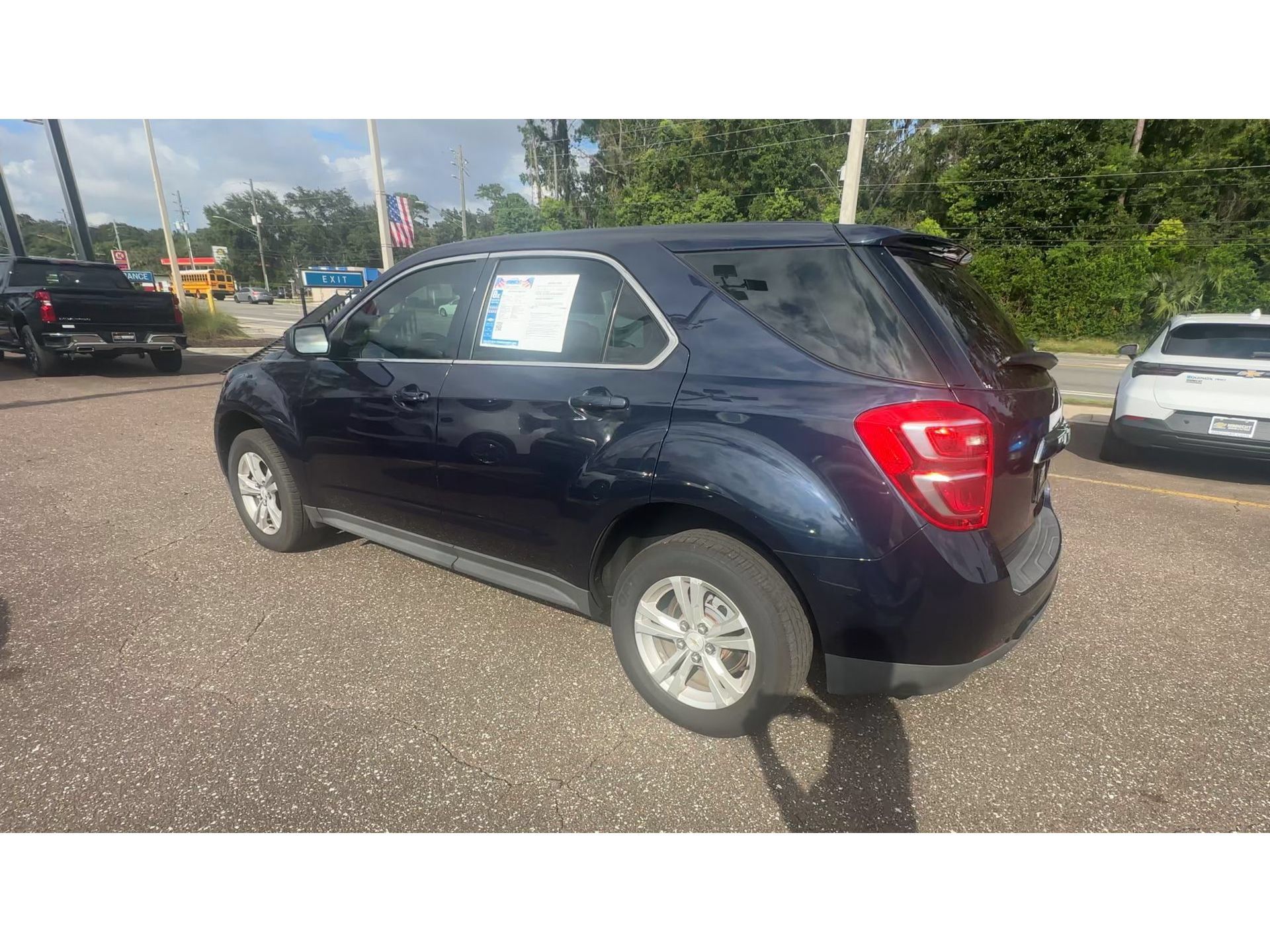 Used 2016 Chevrolet Equinox LS FWD image 4