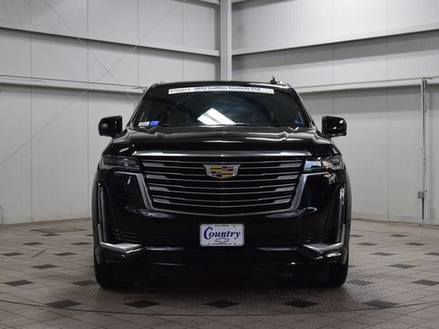 Used 2024 Cadillac Escalade ESV Premium Luxury Platinum AWD/4WD image 2