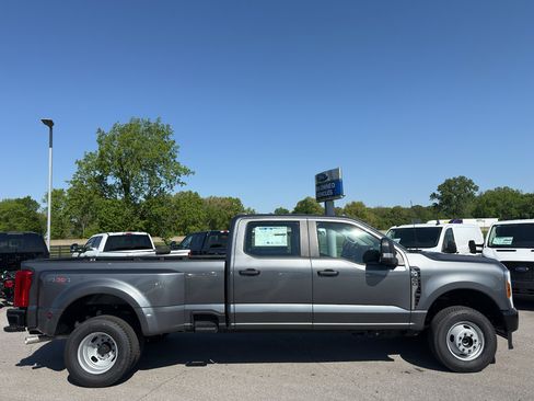 New 2026 Ford F350 XL AWD/4WD image 4