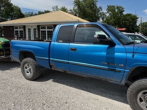 Used 1999 Dodge Ram 1500 Truck 4x4 Quad Cab image 4