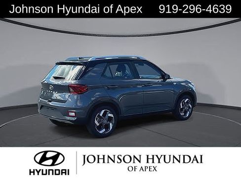 Used 2026 Hyundai Venue SEL image 11