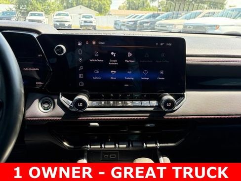 Used 2024 Chevrolet Colorado Z71 w/ Z71 Convenience Package 2 AWD/4WD image 22