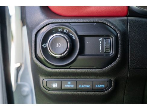Used 2023 Jeep Wrangler Unlimited Rubicon 4xe AWD/4WD image 10