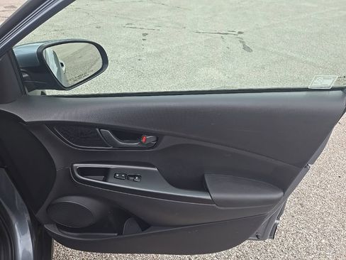 Used 2020 Hyundai Kona SE FWD image 21