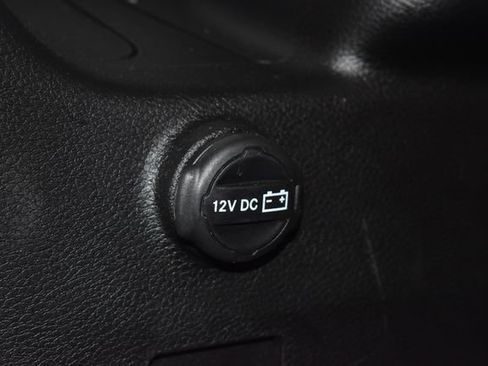 Used 2025 Jeep Wrangler Unlimited Sahara AWD/4WD image 24