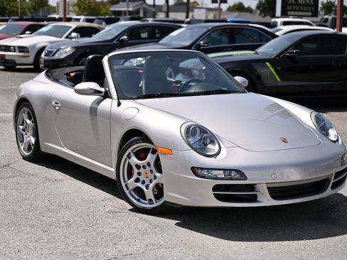 Used 2005 Porsche 911 Carrera S RWD image 58