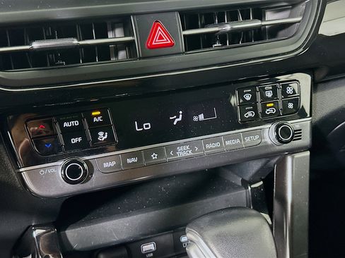 Used 2025 Kia Seltos S image 24