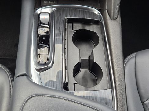 Used 2024 Buick Enclave Premium image 14