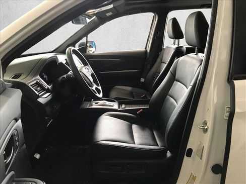 Used 2023 Honda Passport EX-L image 13