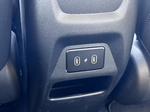 New 2025 Hyundai Venue Limited image 13