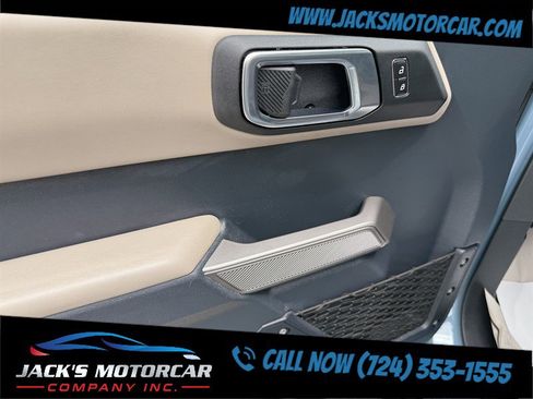 Used 2023 Ford Bronco Wildtrak image 32
