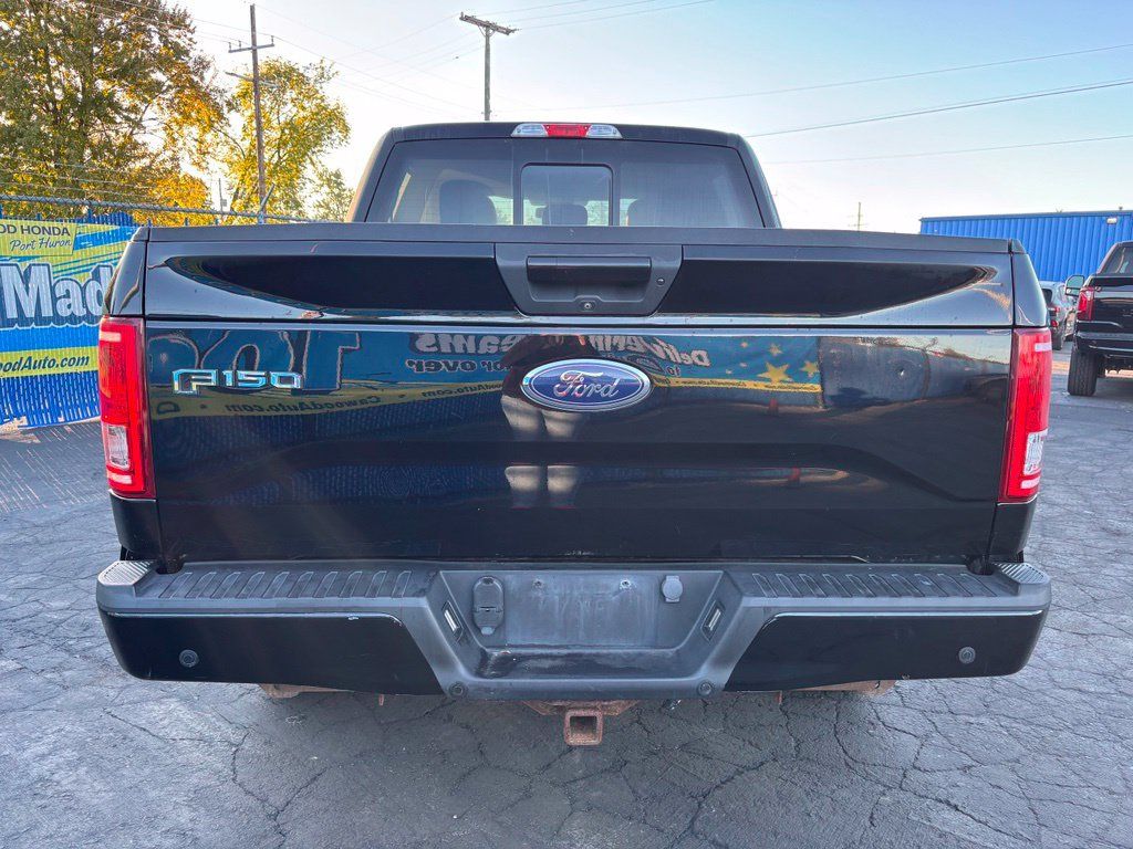Used 2016 Ford F150 XLT w/ Equipment Group 302A Luxury AWD/4WD image 3