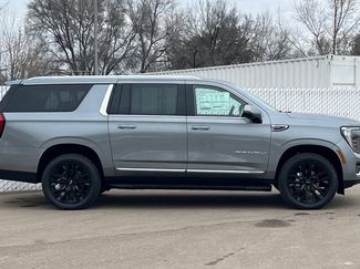 New 2026 GMC Yukon XL Denali video 3