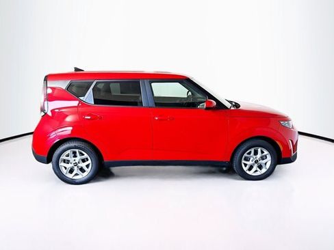 Certified 2024 Kia Soul LX w/ Option Group 015 FWD image 4