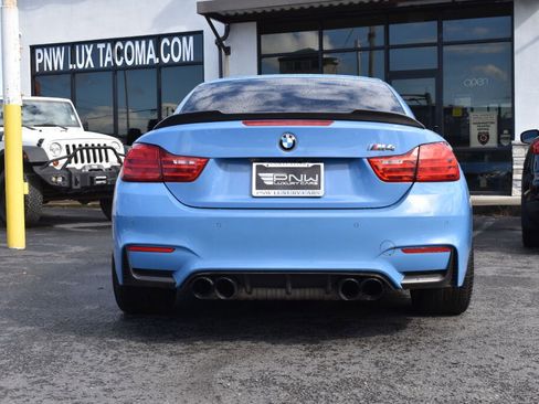 Used 2015 BMW M4 Convertible image 10