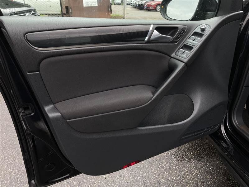 Used 2012 Volkswagen GTI Autobahn FWD image 9