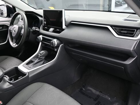 Used 2024 Toyota RAV4 XLE image 45