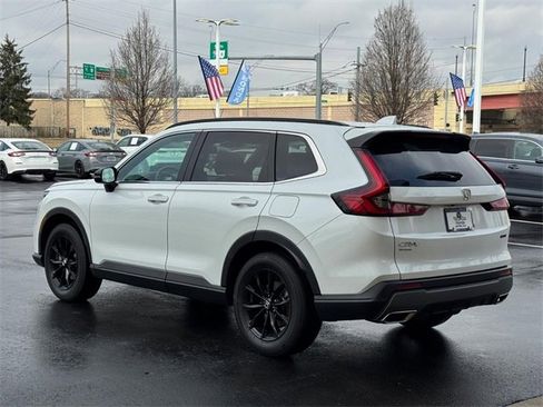 Certified 2023 Honda CR-V Sport image 9