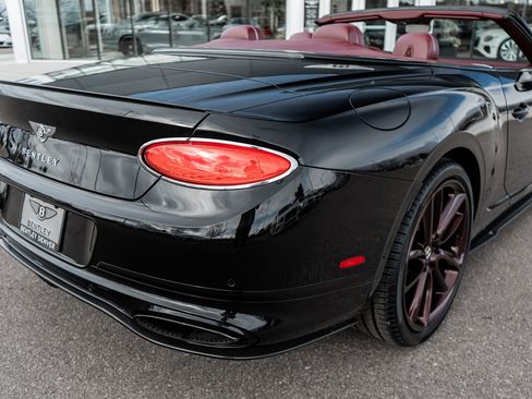 Used 2020 Bentley Continental GT image 13