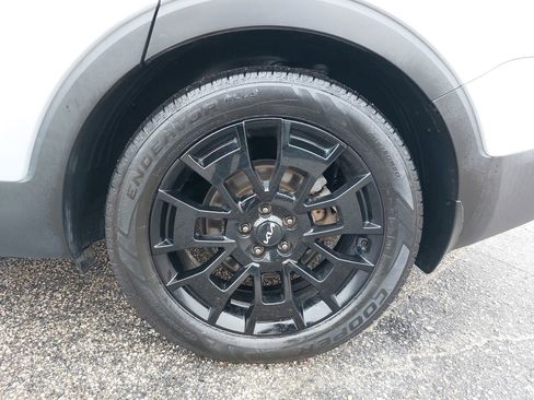 Used 2022 Kia Telluride SX w/ SX Prestige Package image 35