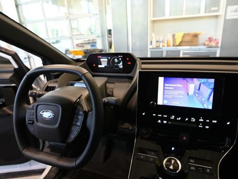 Certified 2025 Subaru Solterra AWD/4WD image 26