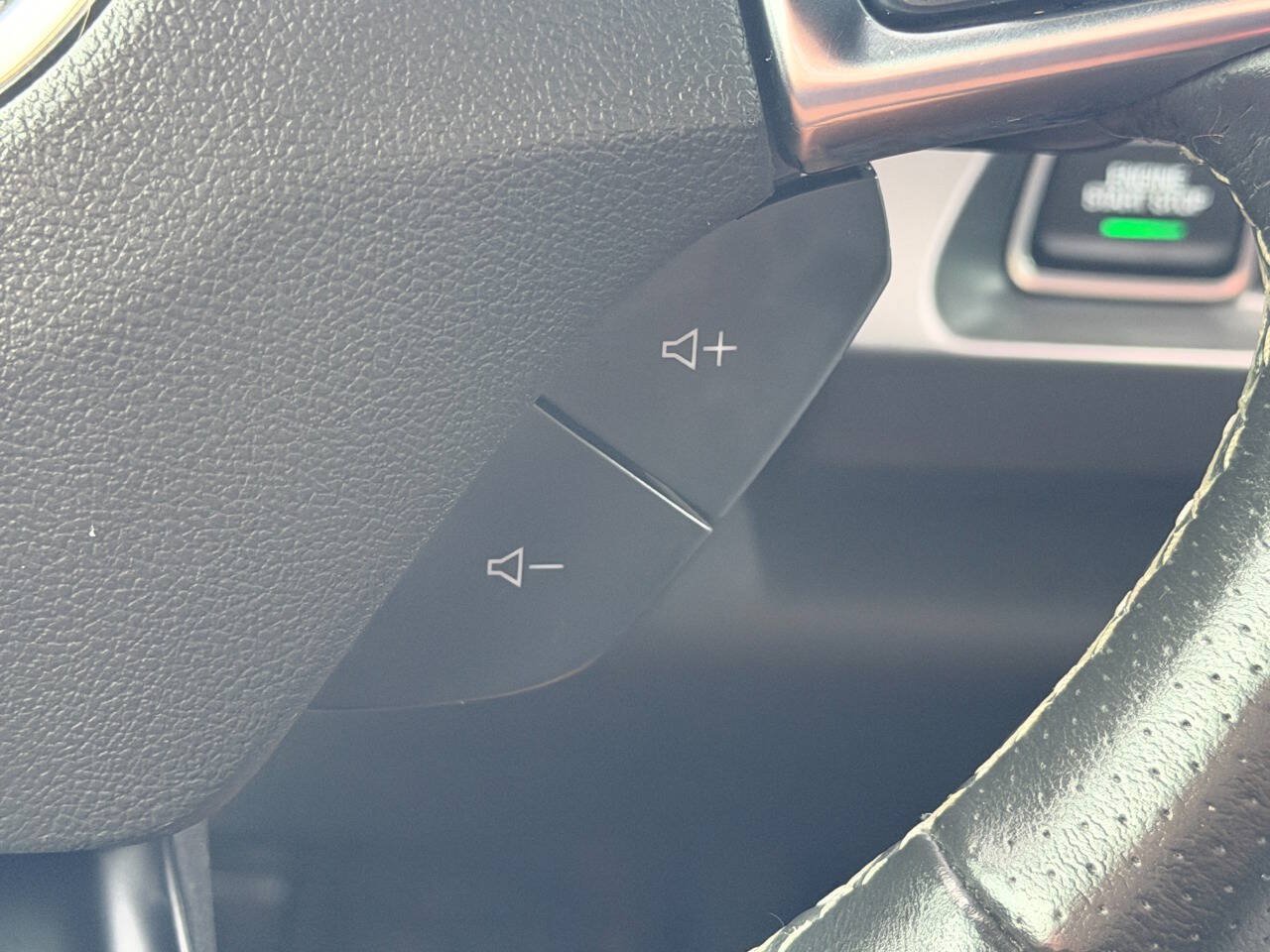 Used 2018 Chevrolet Camaro SS RWD image 30
