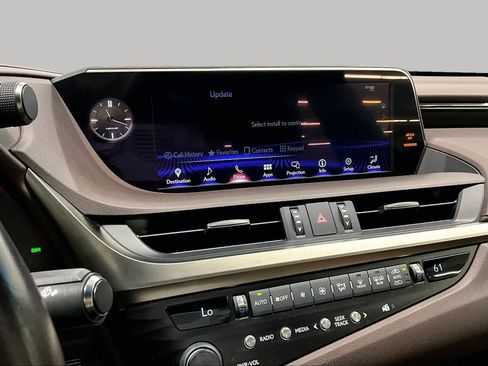 Used 2019 Lexus ES 300h w/ Premium Package FWD image 6