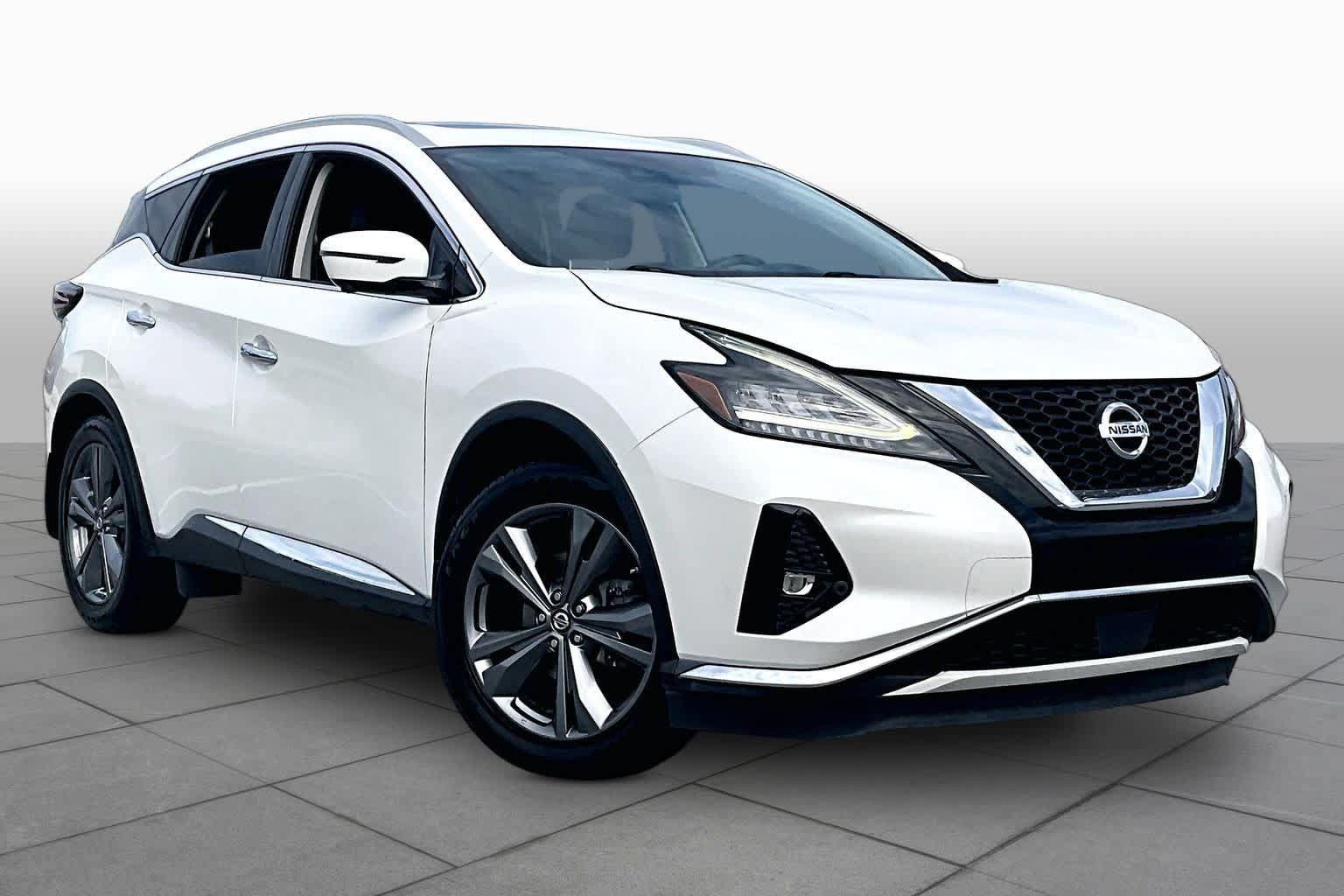 Used 2019 Nissan Murano Platinum w/ Cargo Package FWD image 3