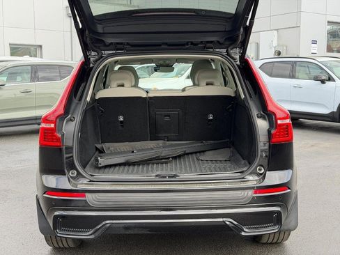 Certified 2024 Volvo XC60 B5 Plus w/ Protection Package Premier AWD/4WD image 5