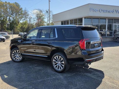 Used 2021 GMC Yukon Denali w/ Denali Premium Package image 5