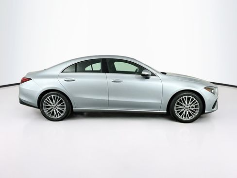 Used 2025 Mercedes-Benz CLA 250 4MATIC image 10