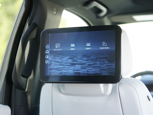 New 2026 Chevrolet Suburban Premier RWD image 12