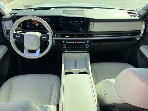 Used 2024 Hyundai Santa Fe Calligraphy image 16