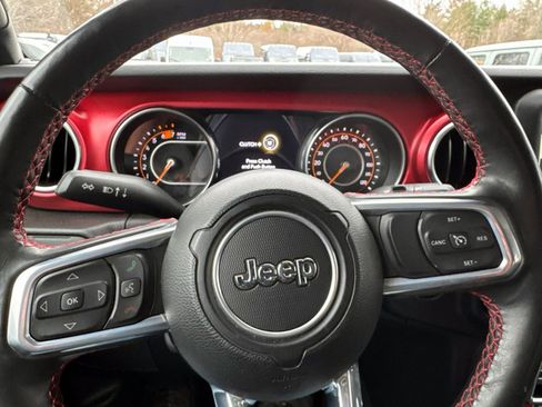 Used 2023 Jeep Wrangler Unlimited Rubicon w/ LED Lighting Group image 22