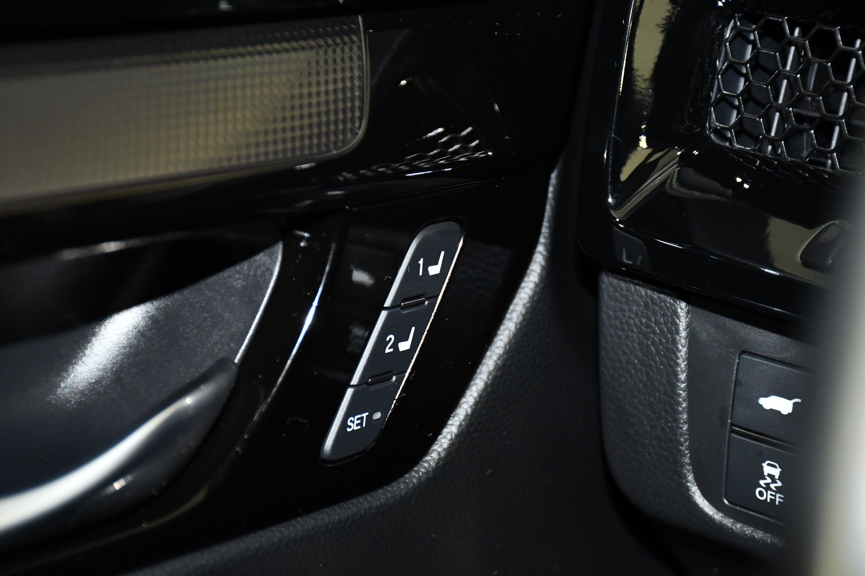 Certified 2025 Honda CR-V EX-L image 35