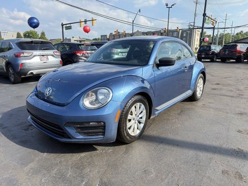 Used 2018 Volkswagen Beetle 2.0T S FWD image 1