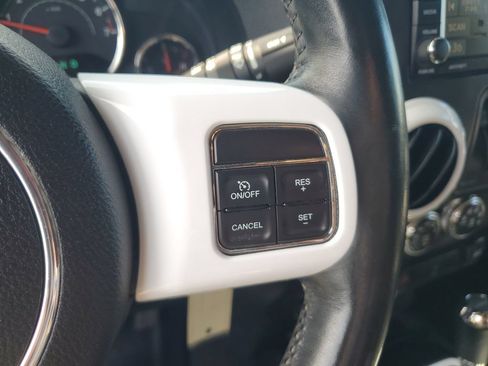 Used 2015 Jeep Wrangler Sahara w/ Dual Top Group AWD/4WD image 20