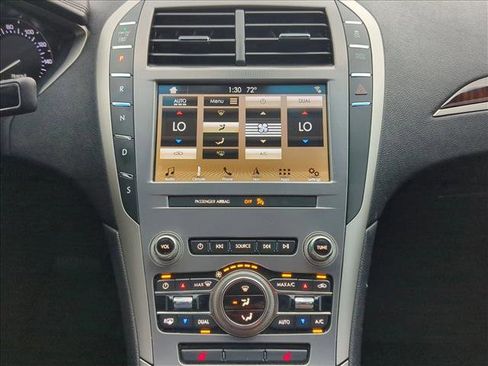 Used 2019 Lincoln MKZ Reserve image 13