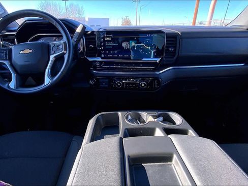 Used 2025 Chevrolet Silverado 1500 LT image 15