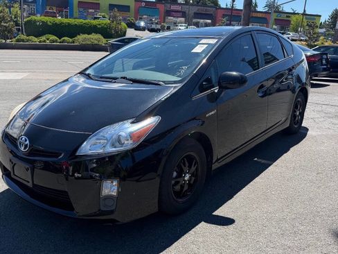 Used 2010 Toyota Prius Four FWD image 1